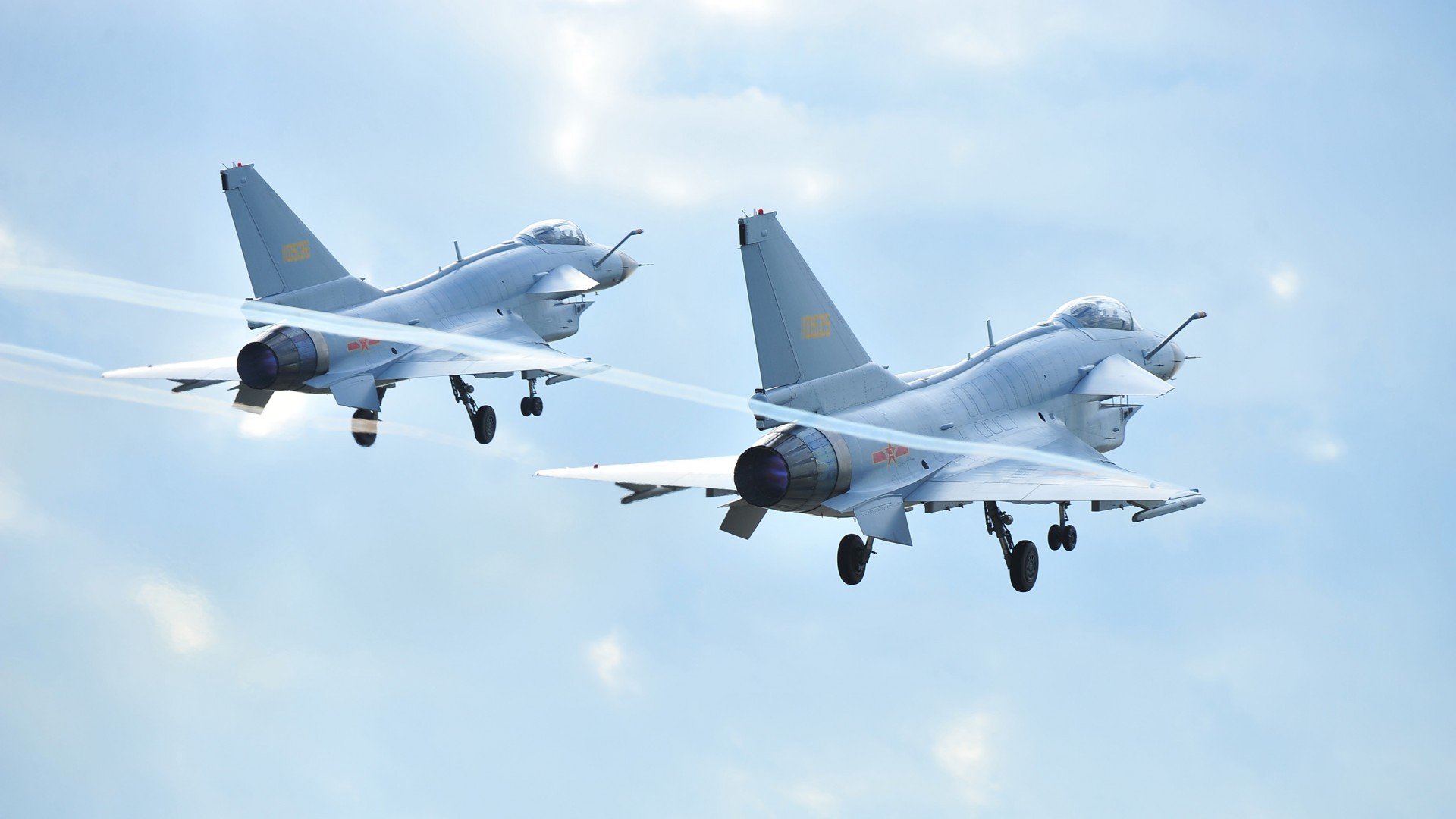 主教练全力调整阵容,期待球队连胜势头延续,主教练意思