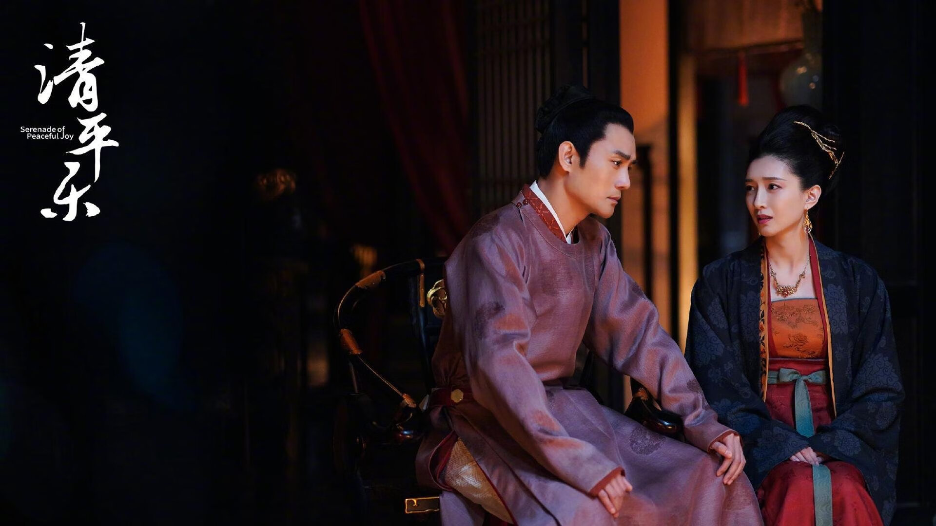 女足比赛中,中国队员朱某表现出色,中国女足朱薇