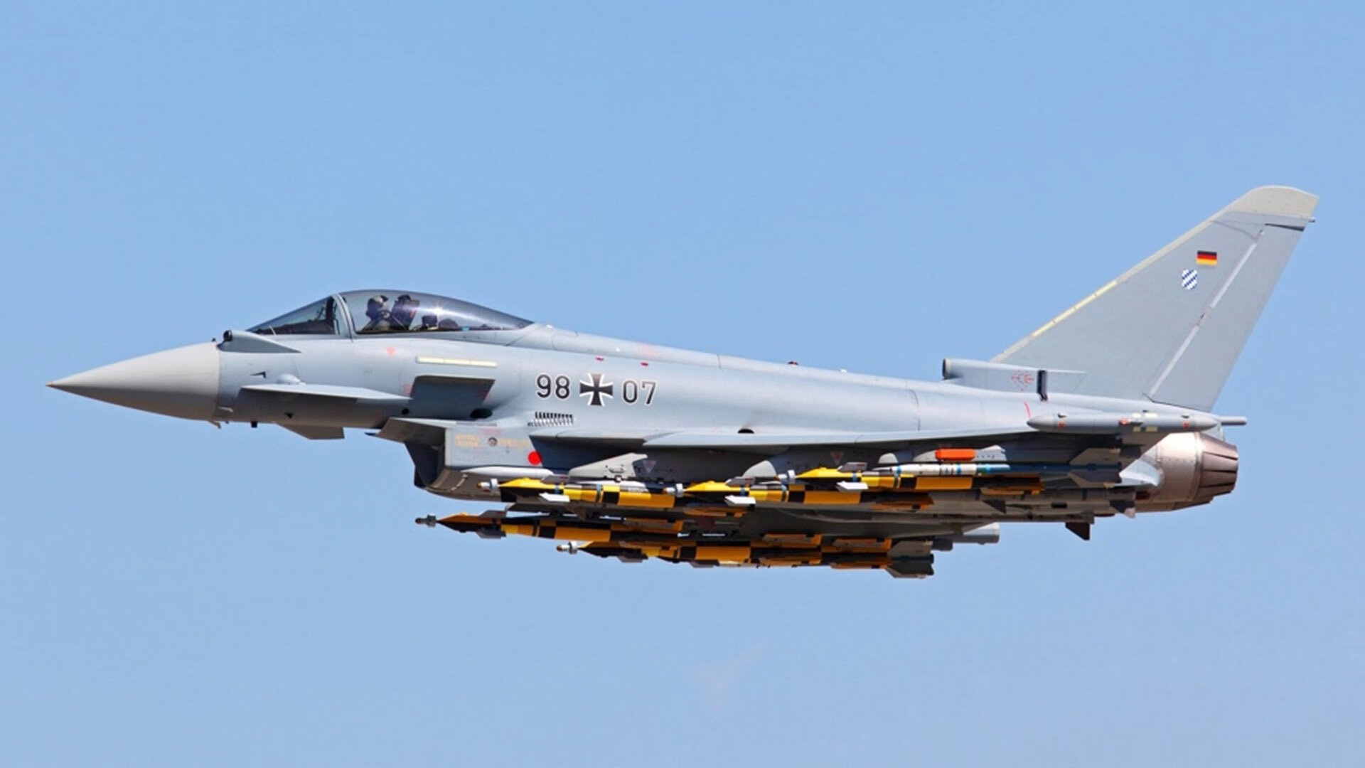 广东东莞客场大胜上海,领先积分榜,广东东莞队常规赛输了几场