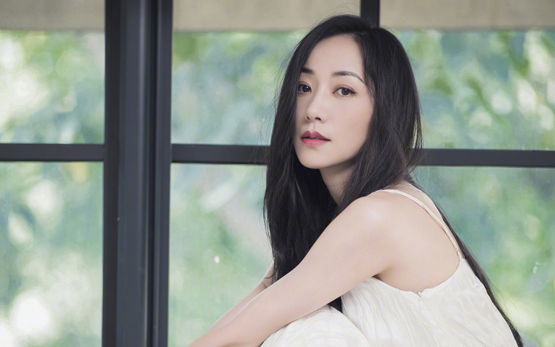 中国足球转会窗表现与股权影响,国足球员转会费