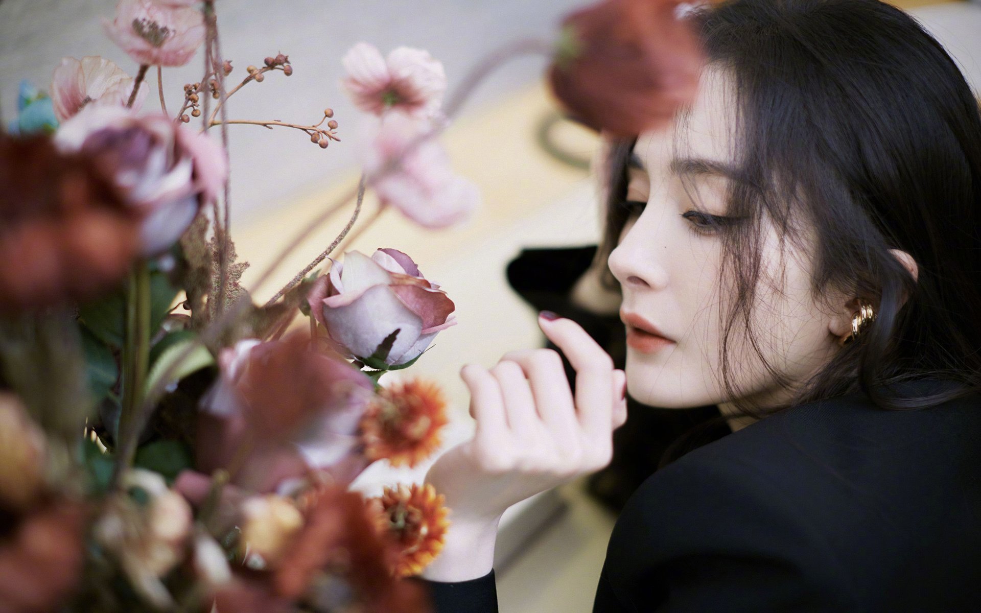 “拳王争霸:四川省体育馆拳击赛将诞生新的世界拳王”